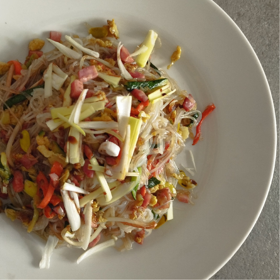 Immagine di Spaghetti di soia saltati con verdure